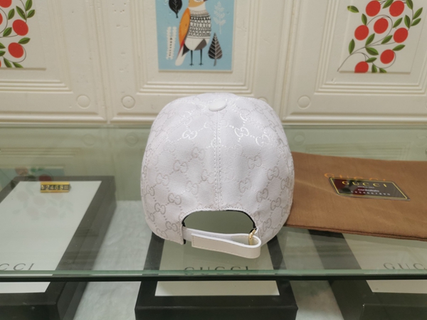 ブランド帽子側面デザイン